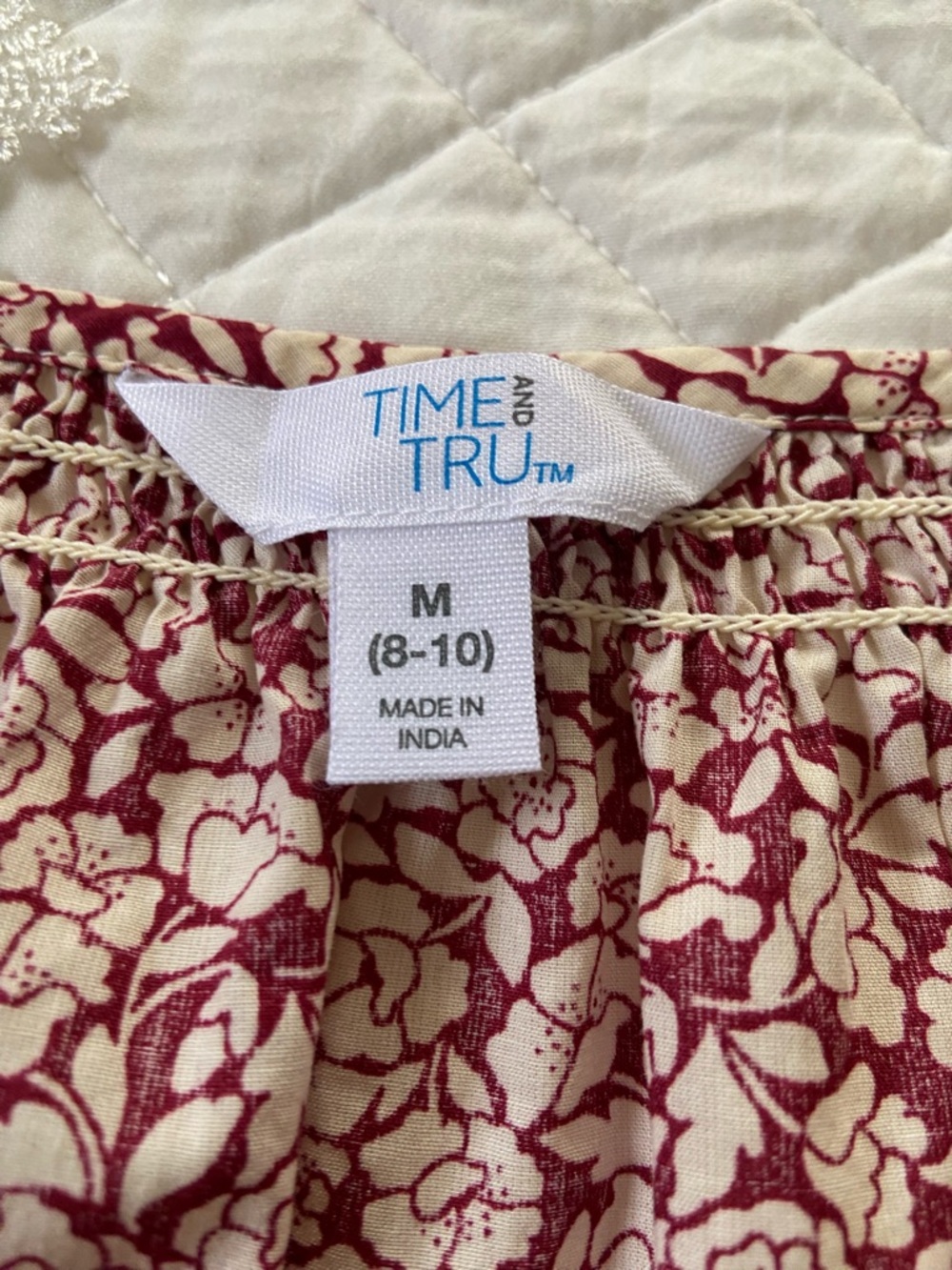 Time and Tru Burgundy and Cream Floral 3/4 Sleeve Peasant Blouse Size Medium - Picture 4 of 15